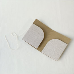 billet string-closure card case | simple pretty