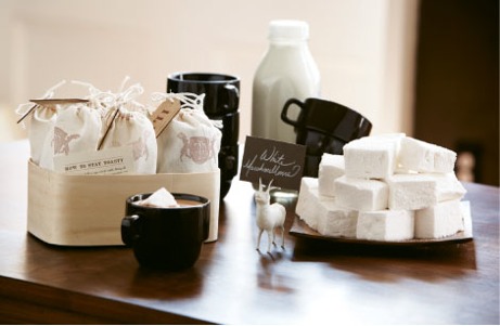 baked charleston dessert bar | simple pretty