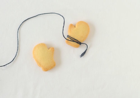 mitten2 mitten-shaped cookie cutters from billet | simple pretty