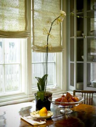 orchid jessie davidson interiors: kitchen table | simple pretty