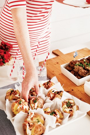 WSG Summer Issue 2010 wedding style guide: australia day party | simple pretty