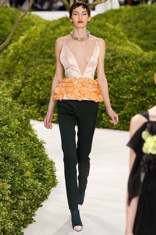 diorspring13couture22 christian dior couture spring 2013, look 22 | simple pretty