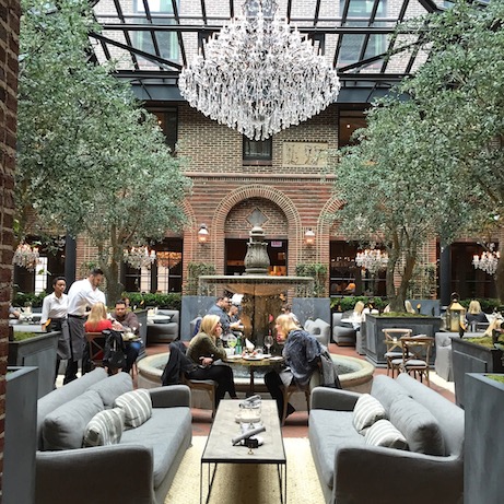 3 arts club café, chicago | simple pretty