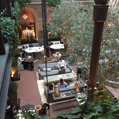 3 arts club café, chicago | simple pretty