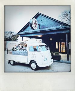 amelia's flower truck, nashville: simple pretty